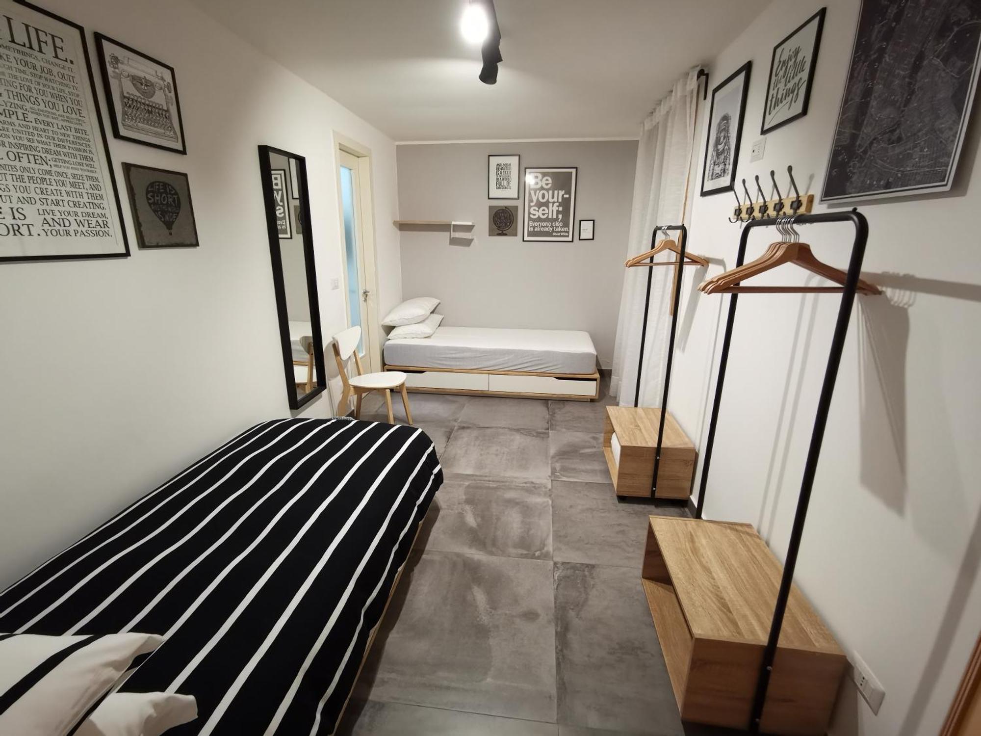 The Black Dog House Valenzano Kültér fotó